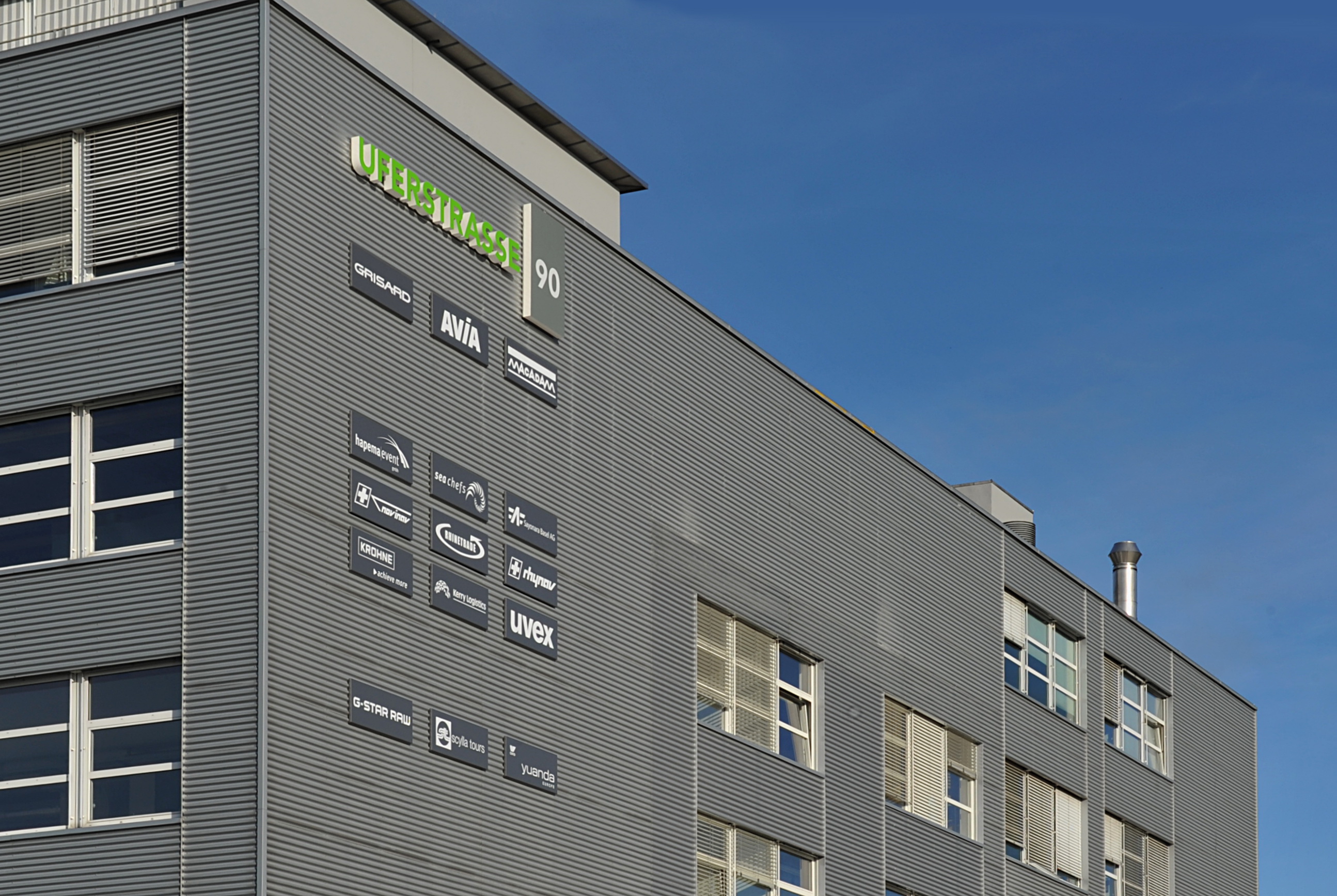 Store image